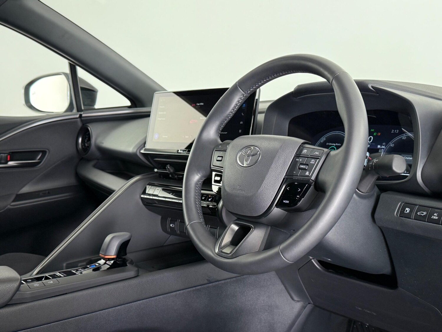 Used Toyota C-HR 2024 for sale - 77672113: Photo 16