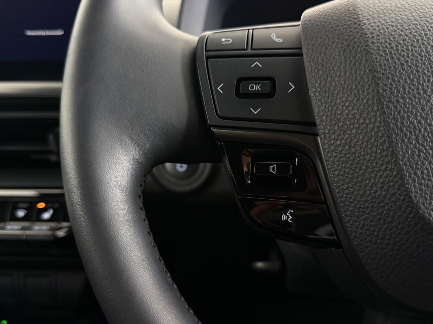 Used Toyota C-HR 2024 for sale - 77672113: Photo 18