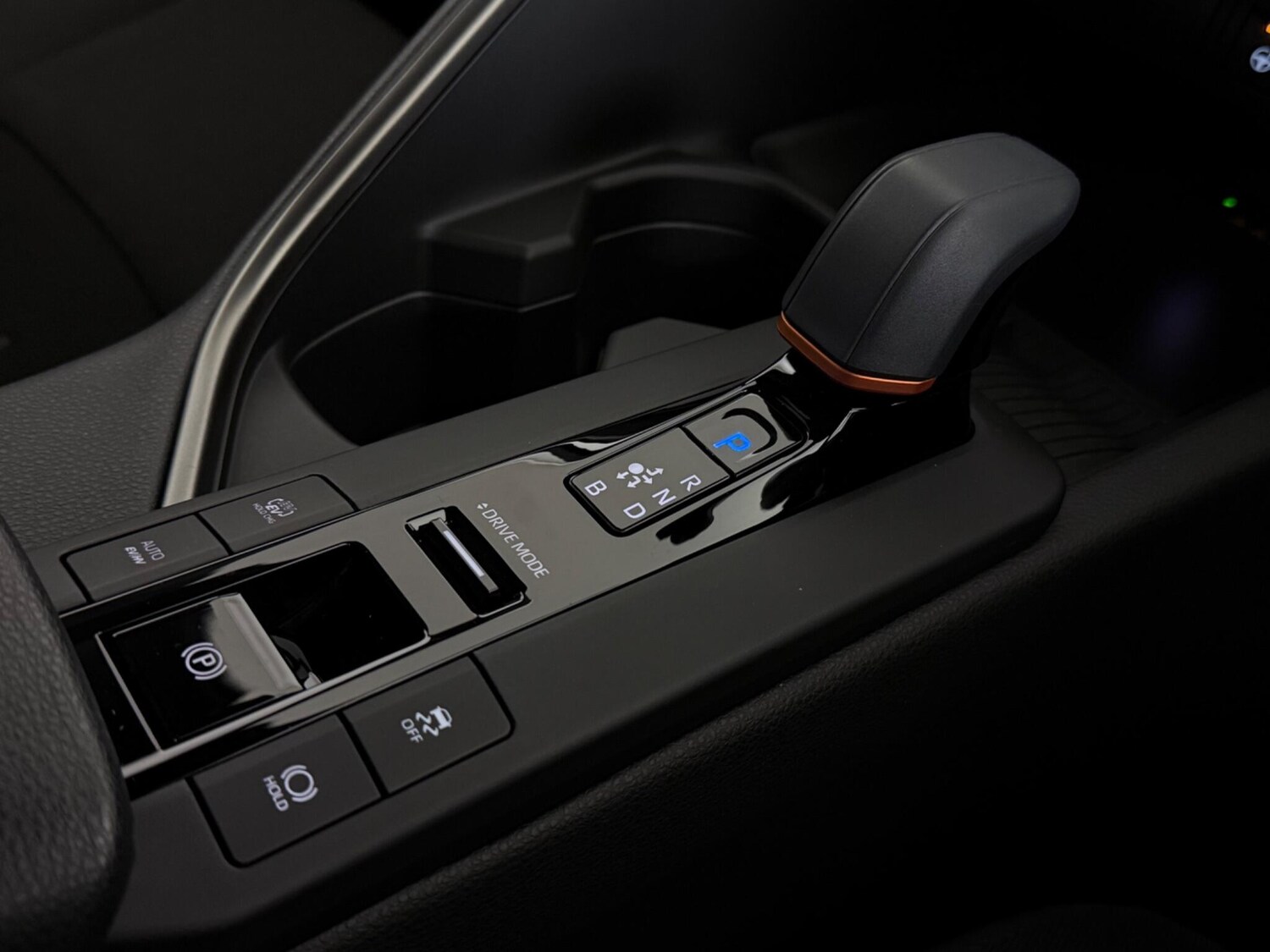 Used Toyota C-HR 2024 for sale - 77672113: Photo 29