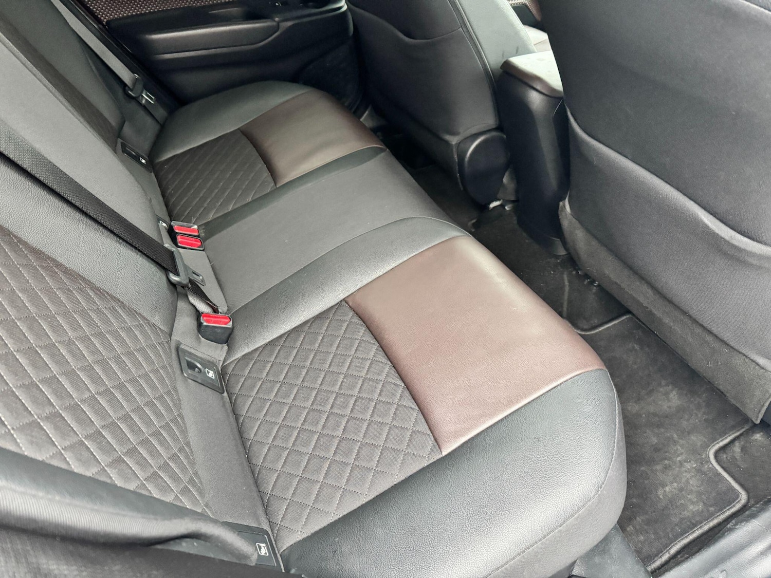 Used Toyota C-HR 2017 for sale - 76953580: Photo 12