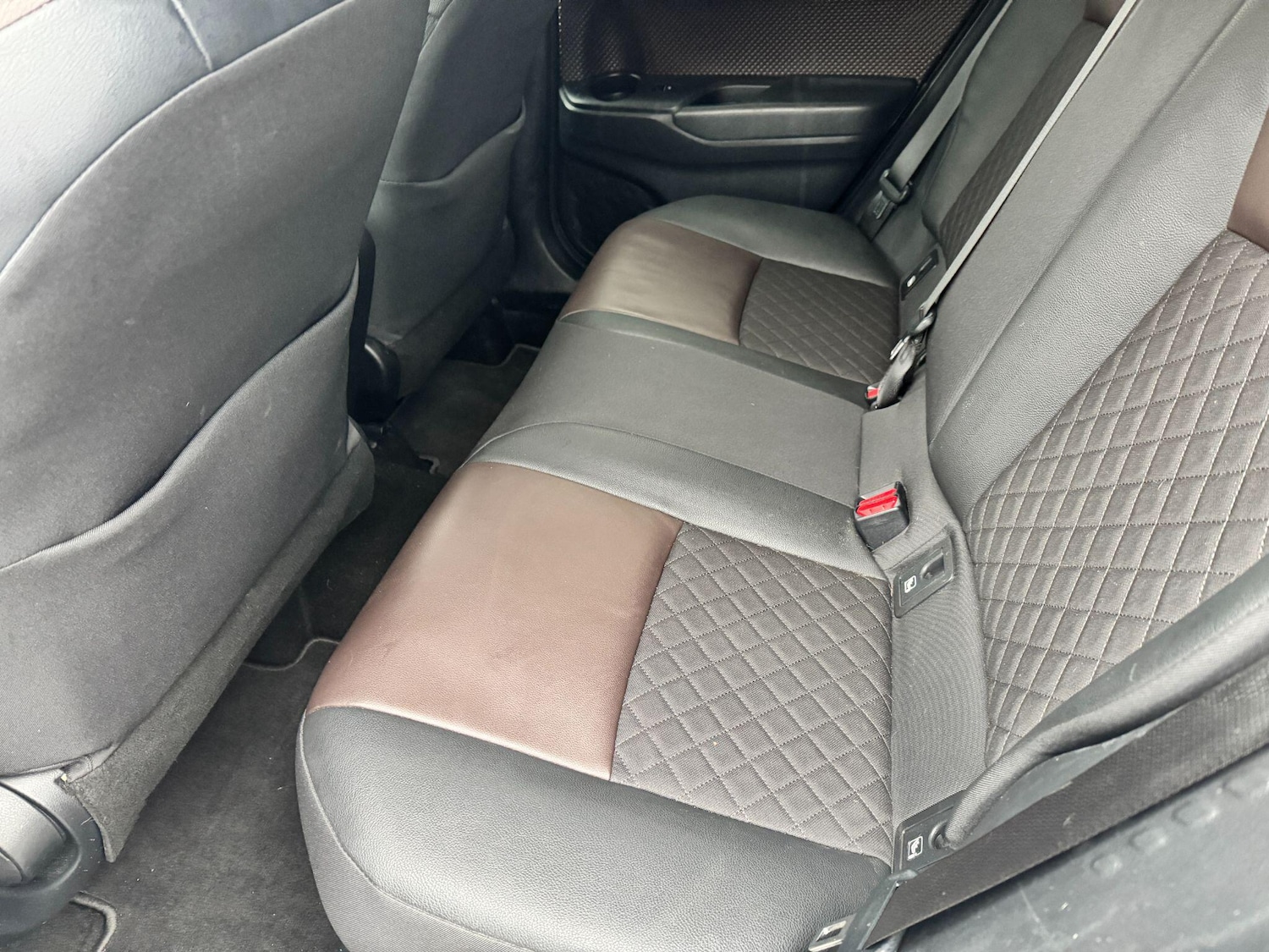 Used Toyota C-HR 2017 for sale - 76953580: Photo 13