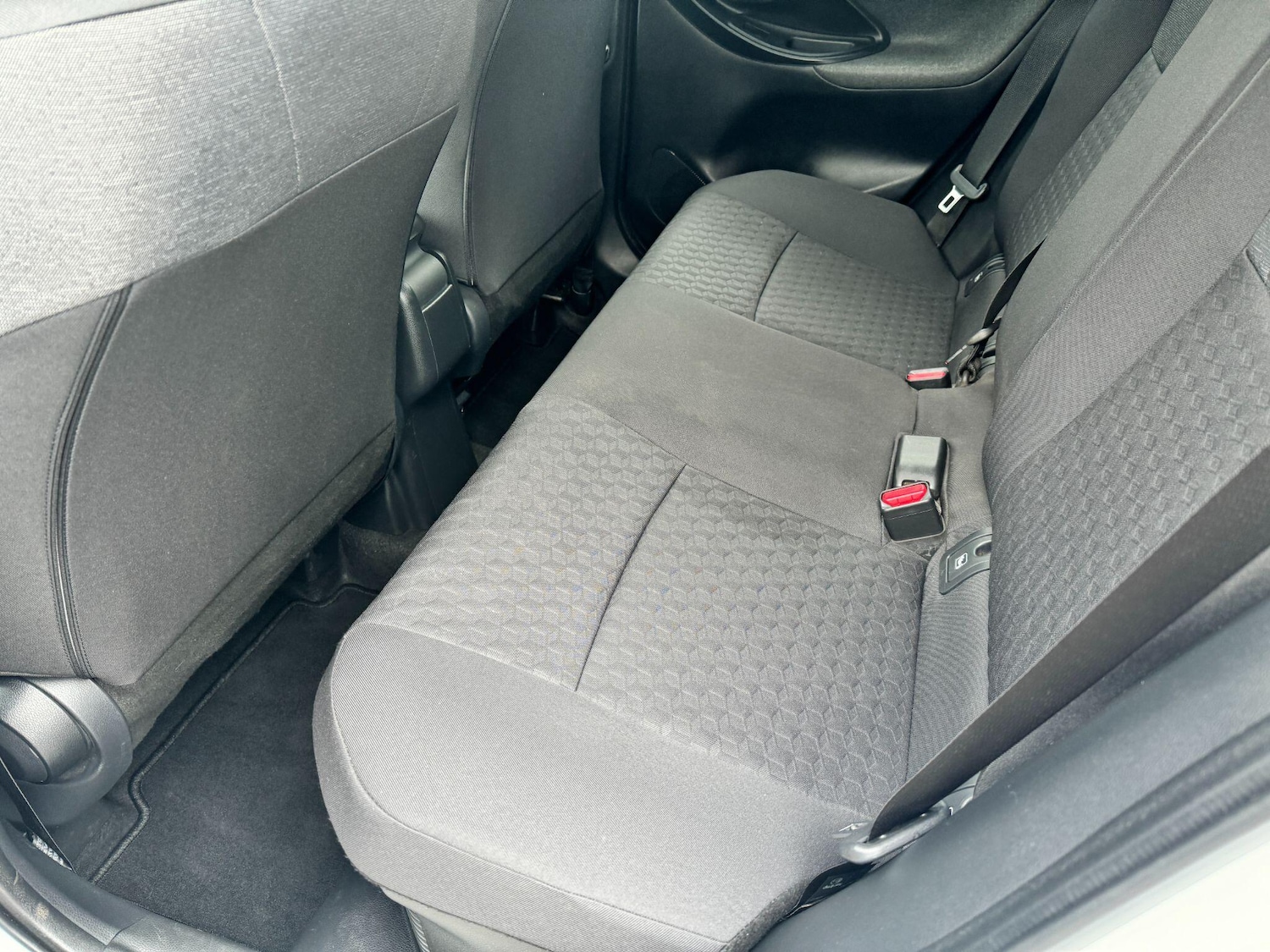 Used Toyota Yaris 2021 for sale - 76952707: Photo 13