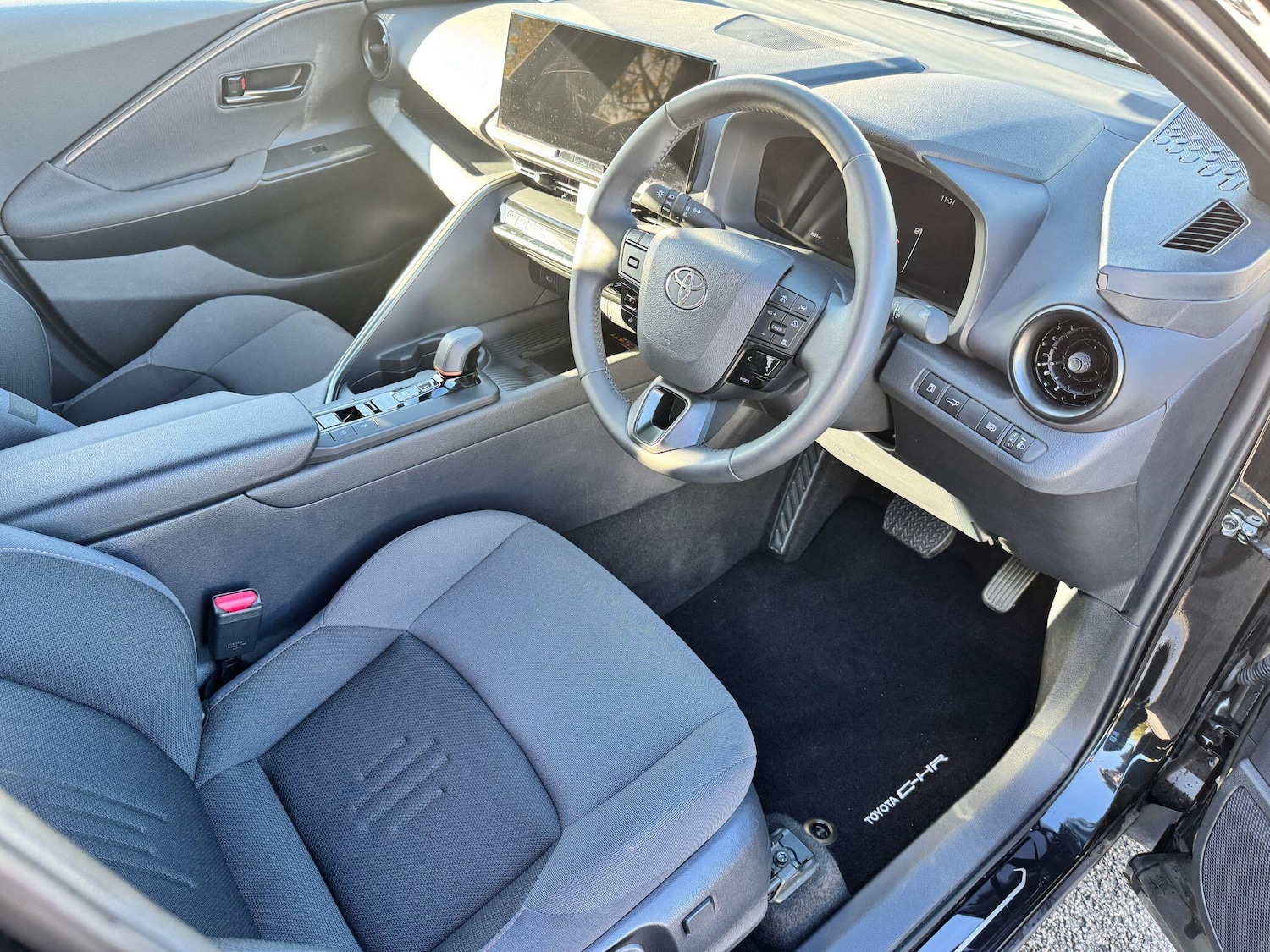 Used Toyota C-HR 2024 for sale - 77331228: Photo 11