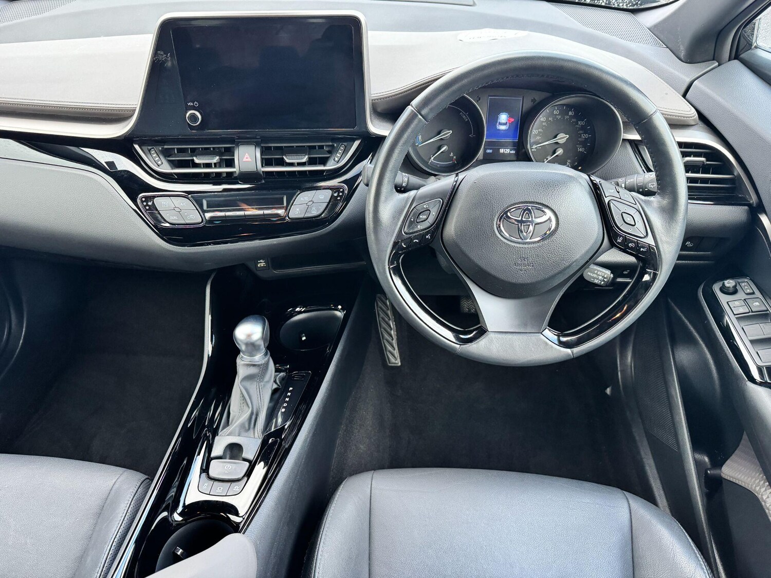 Used Toyota C-HR 2023 for sale - 76591985: Photo 15