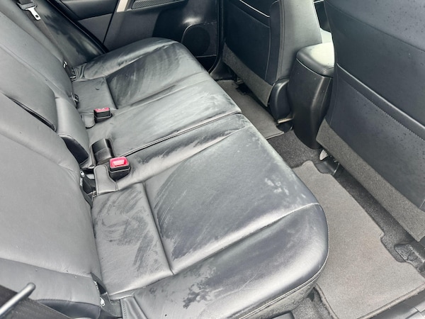 Used Toyota RAV4 2015 for sale - 76240201: Photo 12
