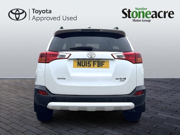 Used Toyota RAV4 2015 for sale - 76240201: Photo 4