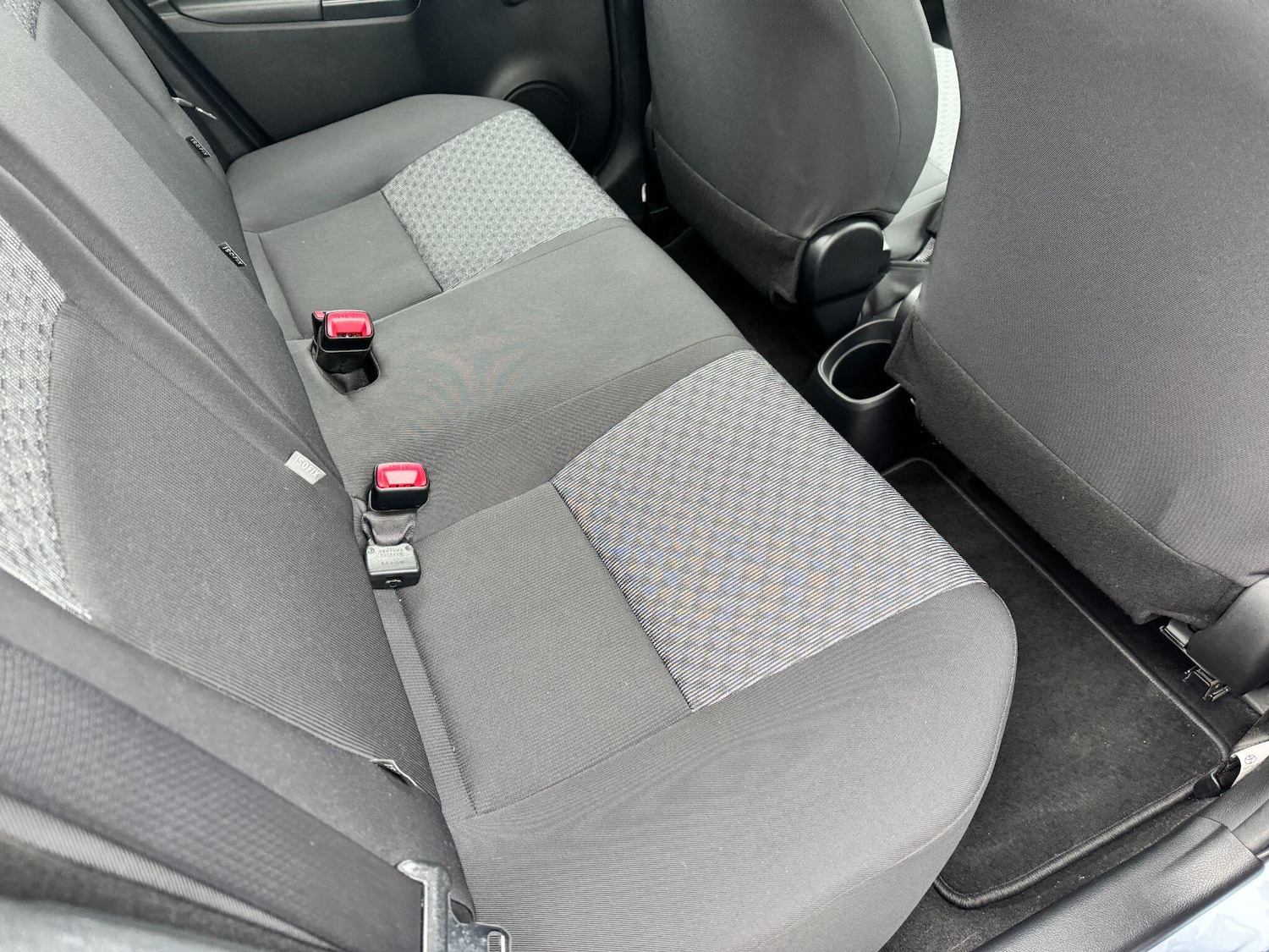 Used Toyota Yaris 2015 for sale - 76781214: Photo 12