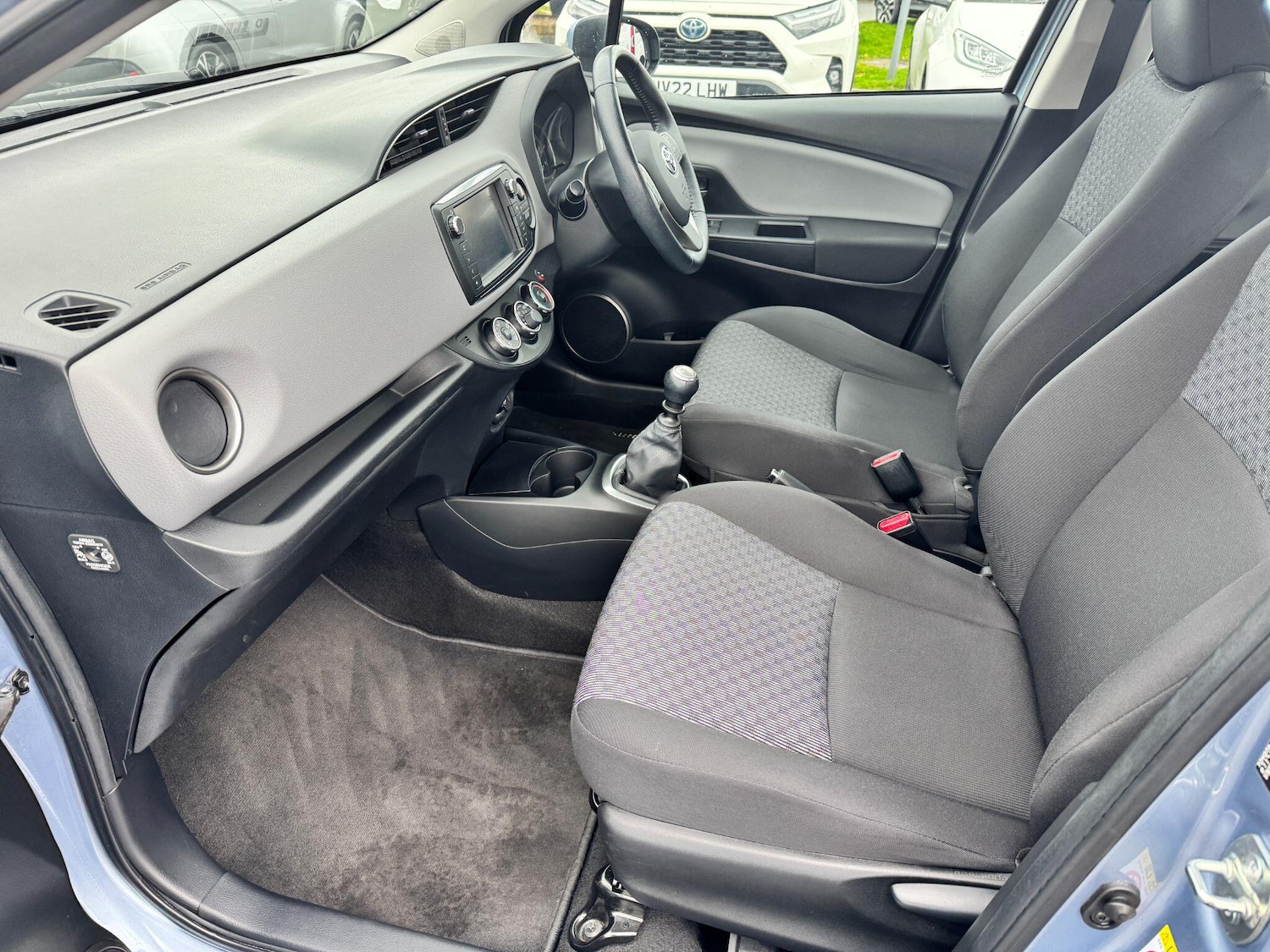 Used Toyota Yaris 2015 for sale - 76781214: Photo 14