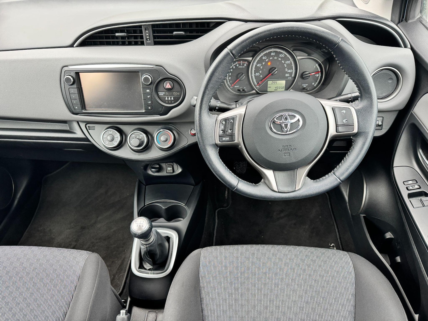 Used Toyota Yaris 2015 for sale - 76781214: Photo 15