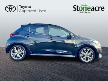 Used Toyota Yaris 2022 for sale - 76592957: Photo