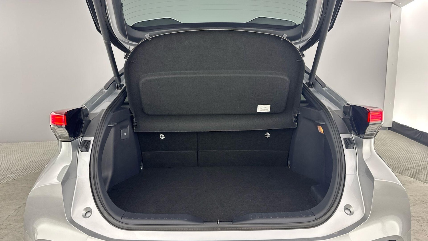 Used Toyota C-HR 2024 for sale - 77456173: Photo 10