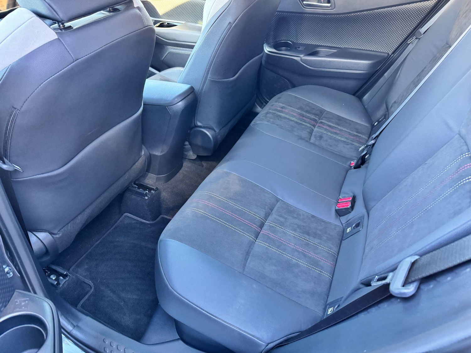 Used Toyota C-HR 2023 for sale - 77060366: Photo 13