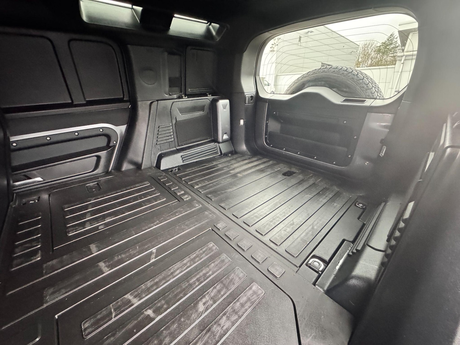 Used Land Rover Defender 110 2022 for sale - 76765269: Photo 13