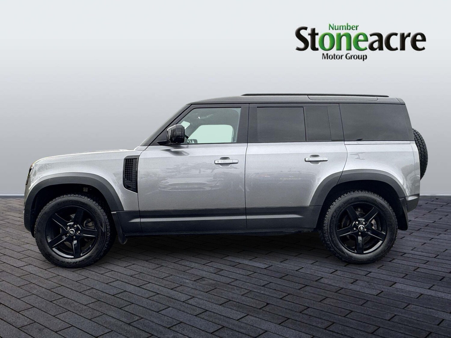 Used Land Rover Defender 110 2022 for sale - 76765269: Photo 6