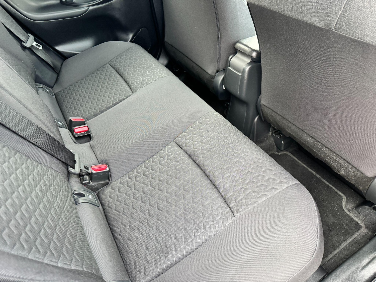 Used Toyota Yaris Cross 2023 for sale - 76422639: Photo 14