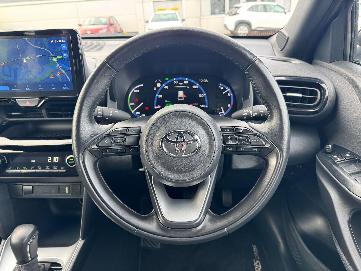 Used Toyota Yaris Cross 2023 for sale - 76422639: Photo 19