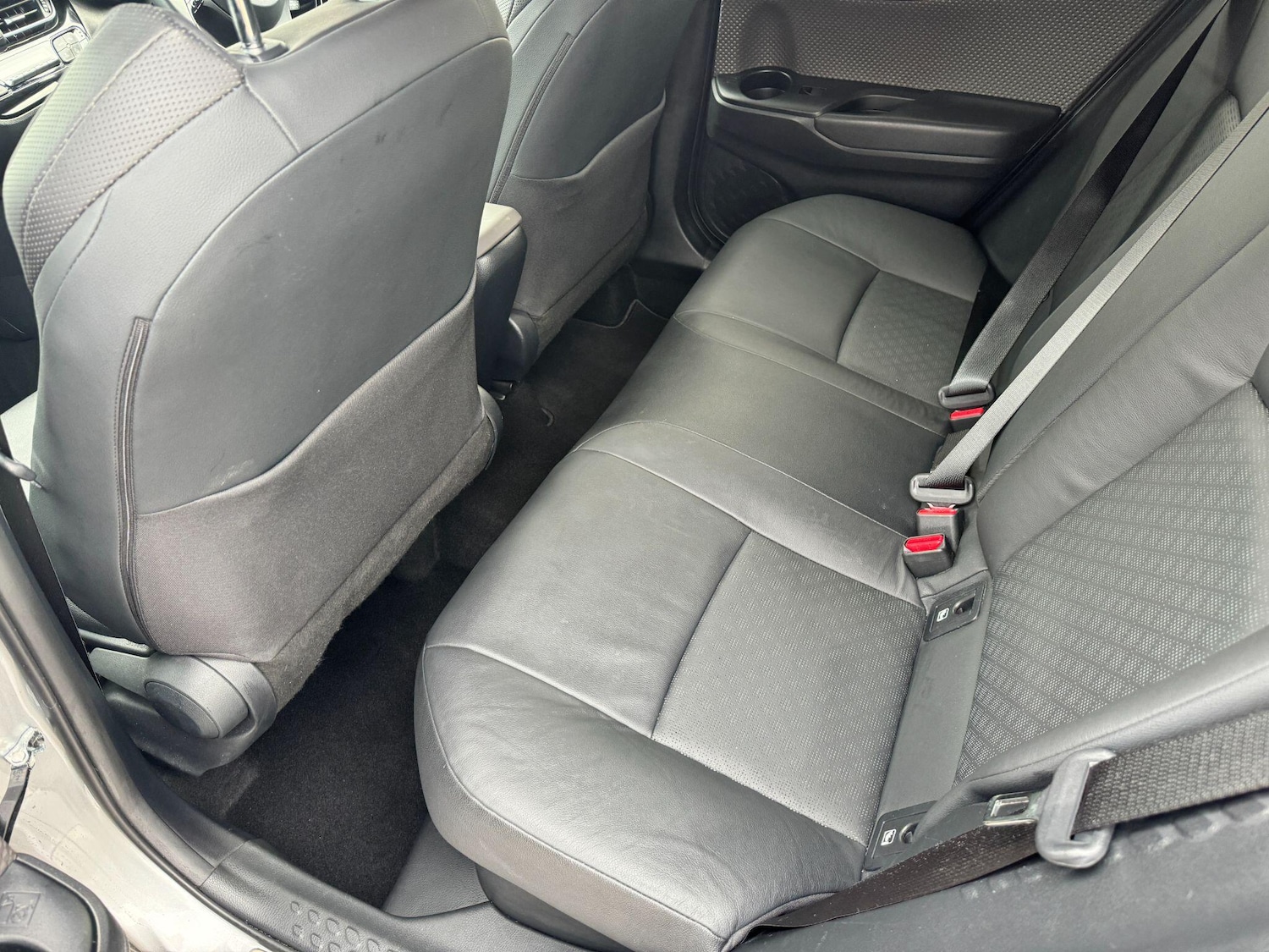 Used Toyota C-HR 2022 for sale - 76701242: Photo 13