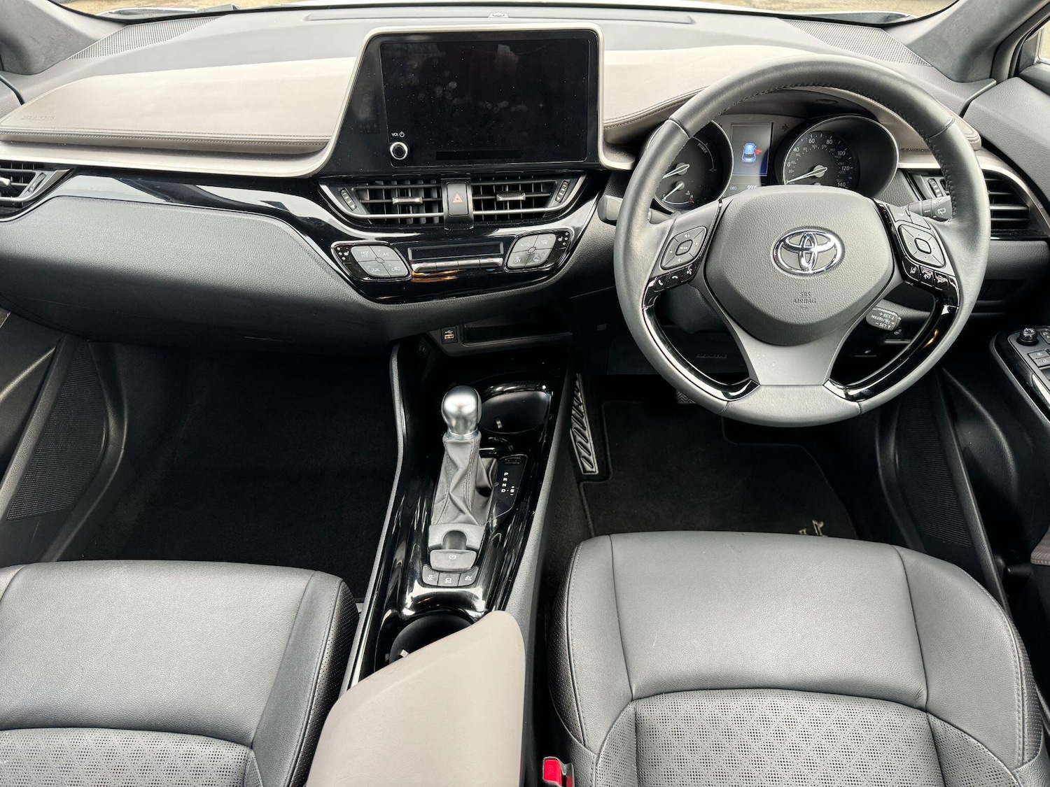 Used Toyota C-HR 2022 for sale - 76701242: Photo 15