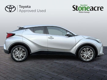 Used Toyota C-HR 2022 for sale - 76701242: Photo