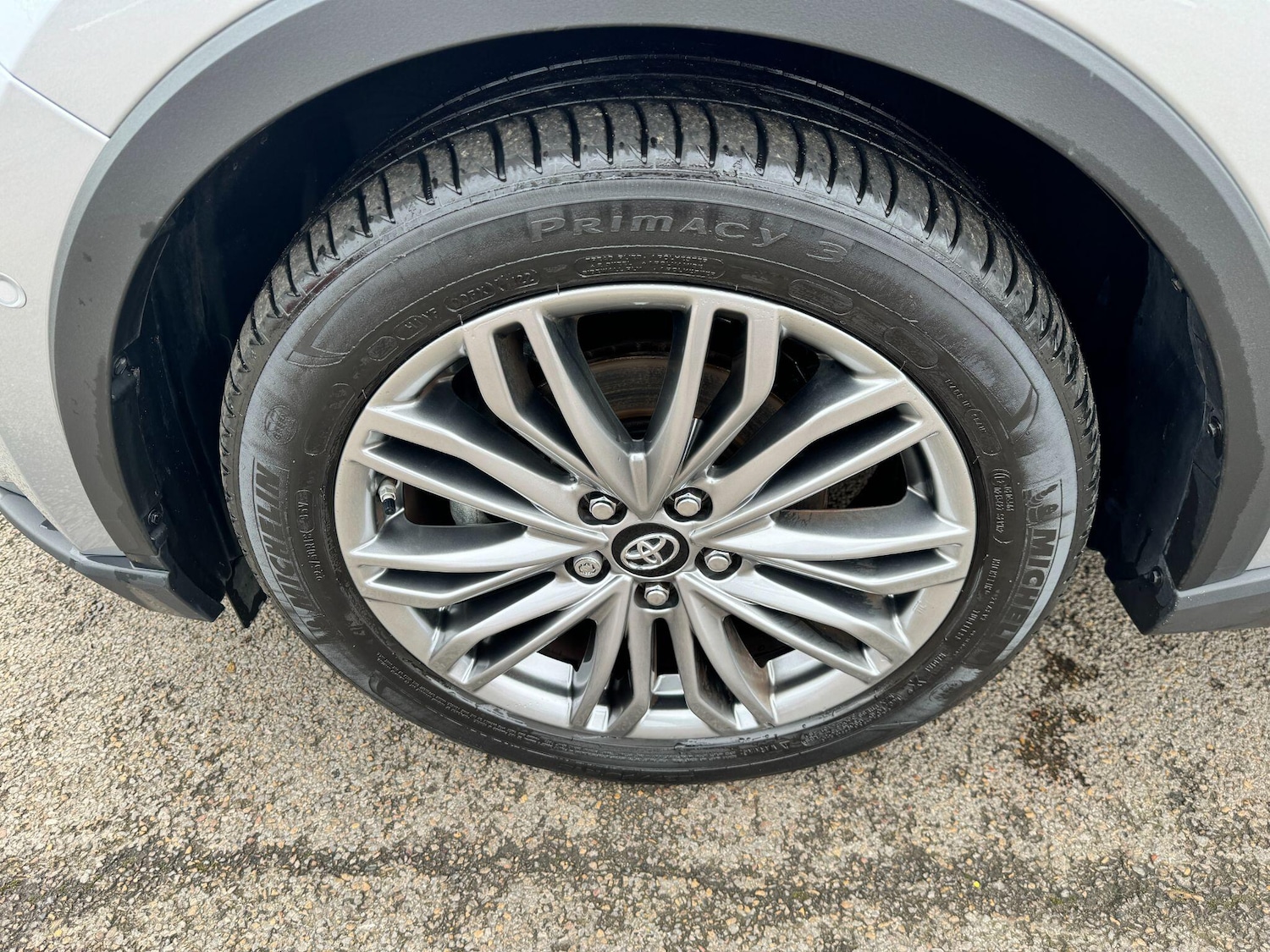 Used Toyota C-HR 2022 for sale - 76701242: Photo 9