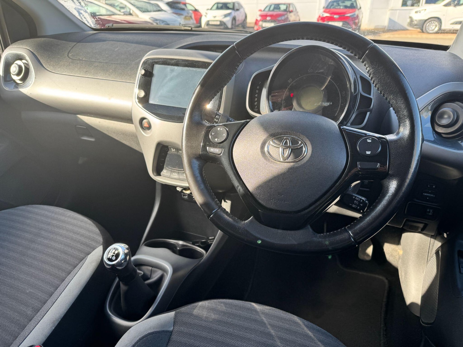 Used Toyota AYGO 2019 for sale - 76327309: Photo 18