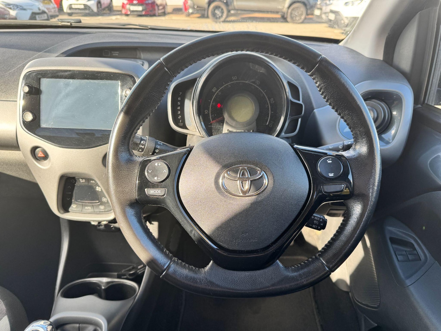 Used Toyota AYGO 2019 for sale - 76327309: Photo 19