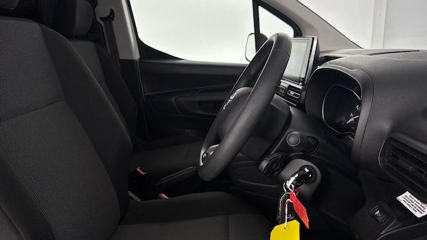 Used Toyota ProAce 2023 for sale - 75174196: Photo 19