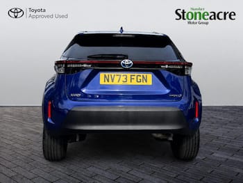 Used Toyota Yaris Cross 2023 for sale - 79621757: Photo
