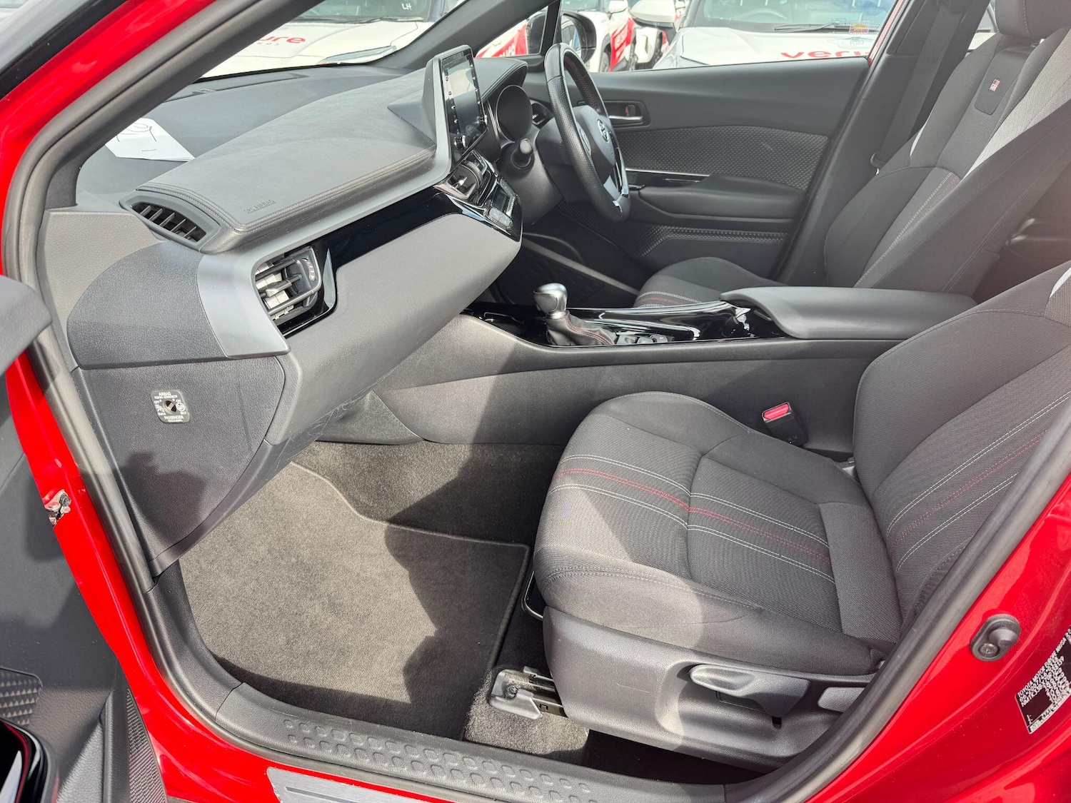 Used Toyota C-HR 2021 for sale - 76866238: Photo 14