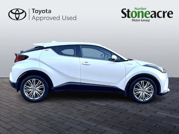 Used Toyota C-HR 2022 for sale - 77060401: Photo