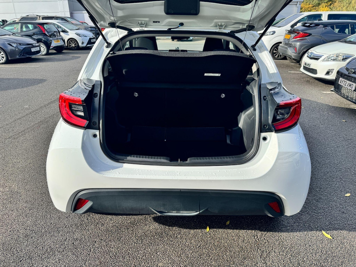 Used Toyota Yaris 2023 for sale - 76389281: Photo 12