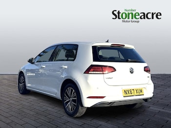 Used Volkswagen Golf 2017 for sale - 76824161: Photo