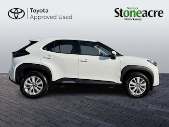 Used Toyota Yaris Cross 2024 for sale - 77737471: Photo