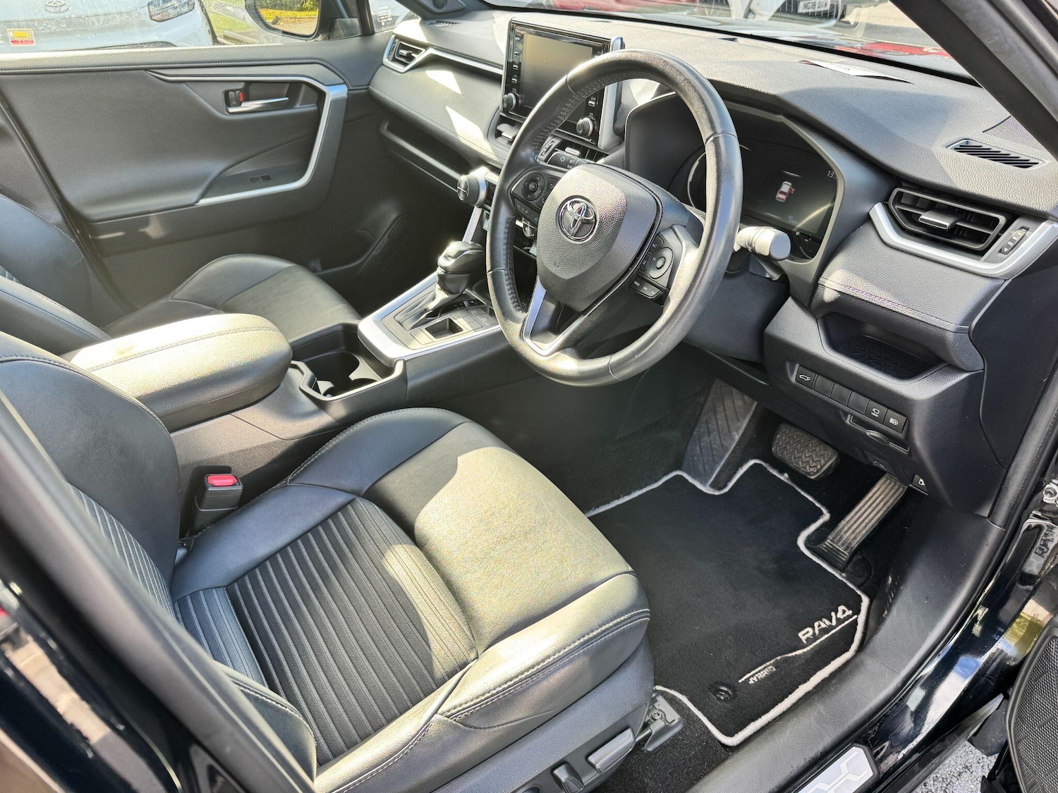 Used Toyota RAV4 2021 for sale - 76326986: Photo 11