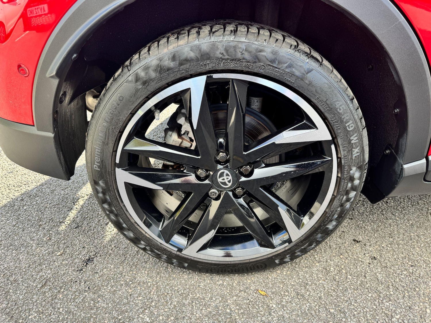 Used Toyota C-HR 2022 for sale - 76247945: Photo 11