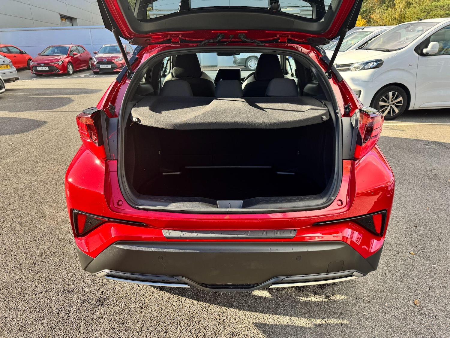 Used Toyota C-HR 2022 for sale - 76247945: Photo 12