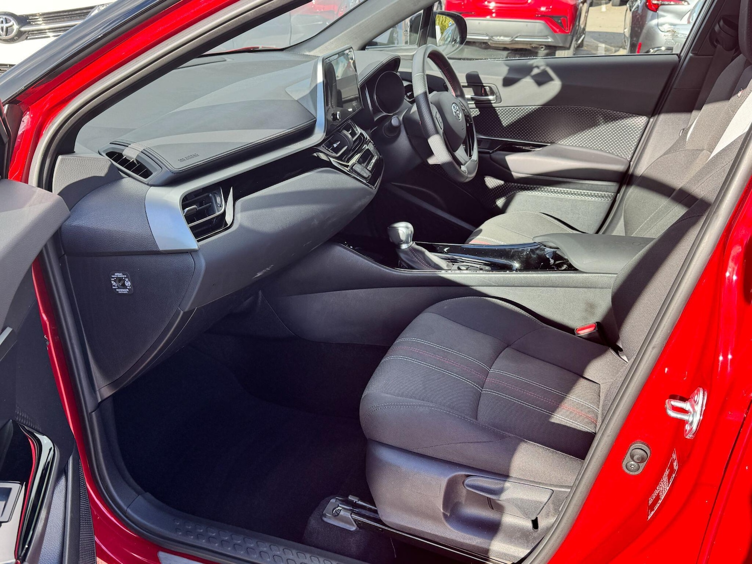 Used Toyota C-HR 2022 for sale - 76247945: Photo 16