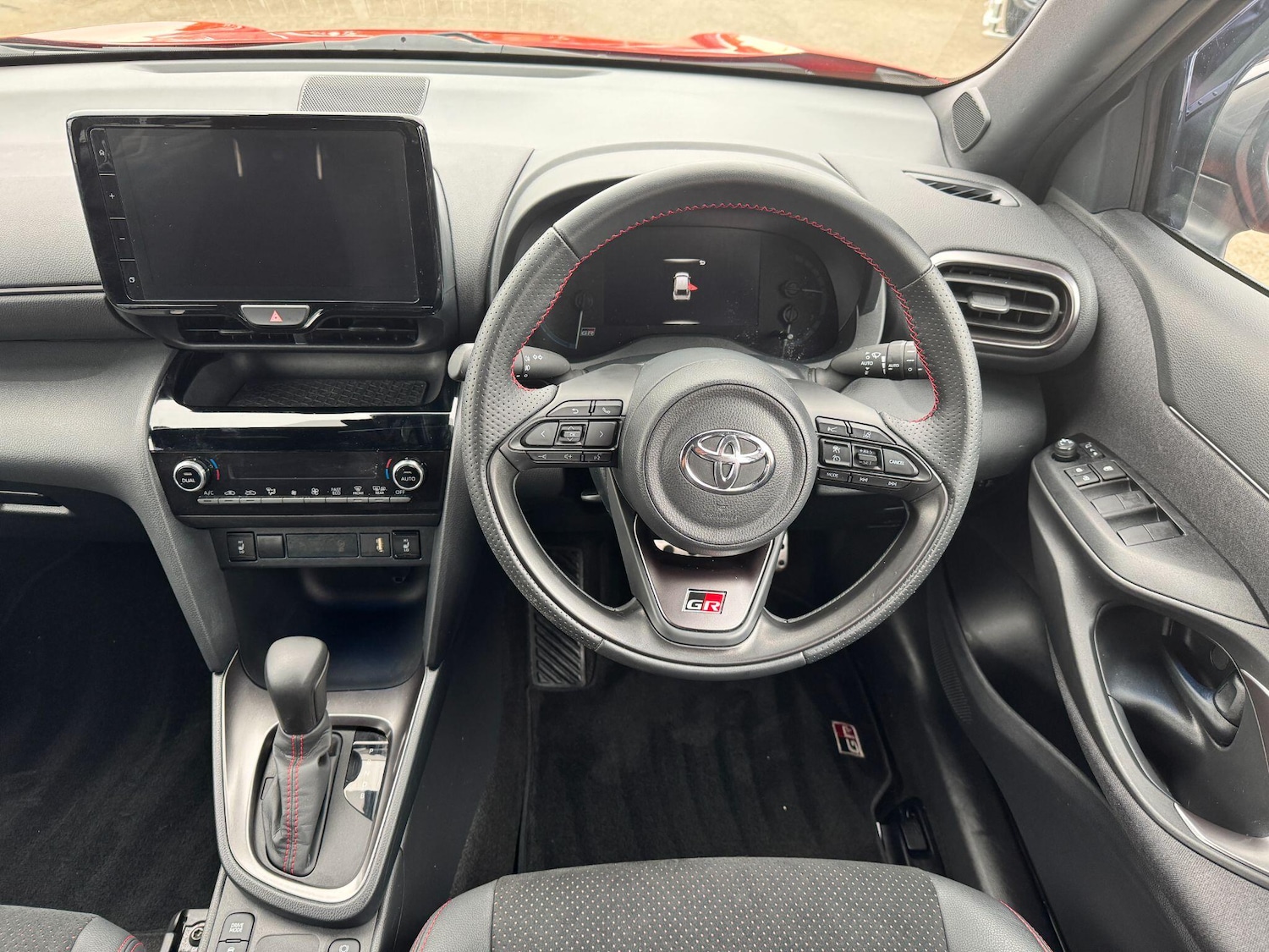 Used Toyota Yaris Cross 2023 for sale - 76865263: Photo 15