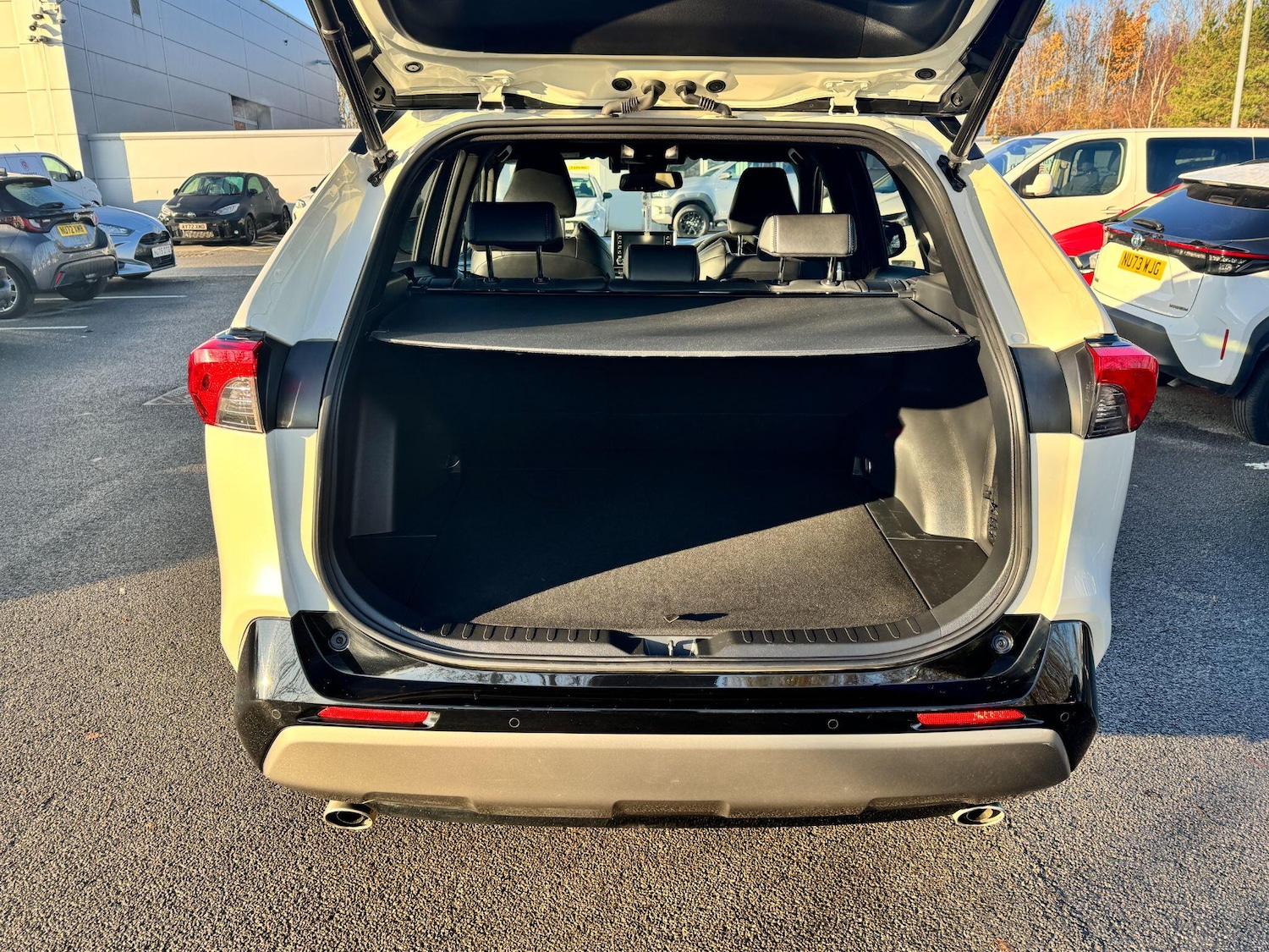 Used Toyota RAV4 2022 for sale - 76714640: Photo 10