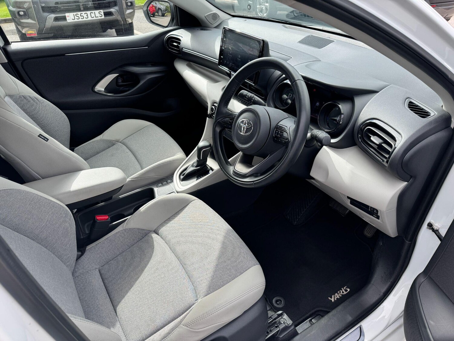 Used Toyota Yaris for sale - 75905920: Photo 13