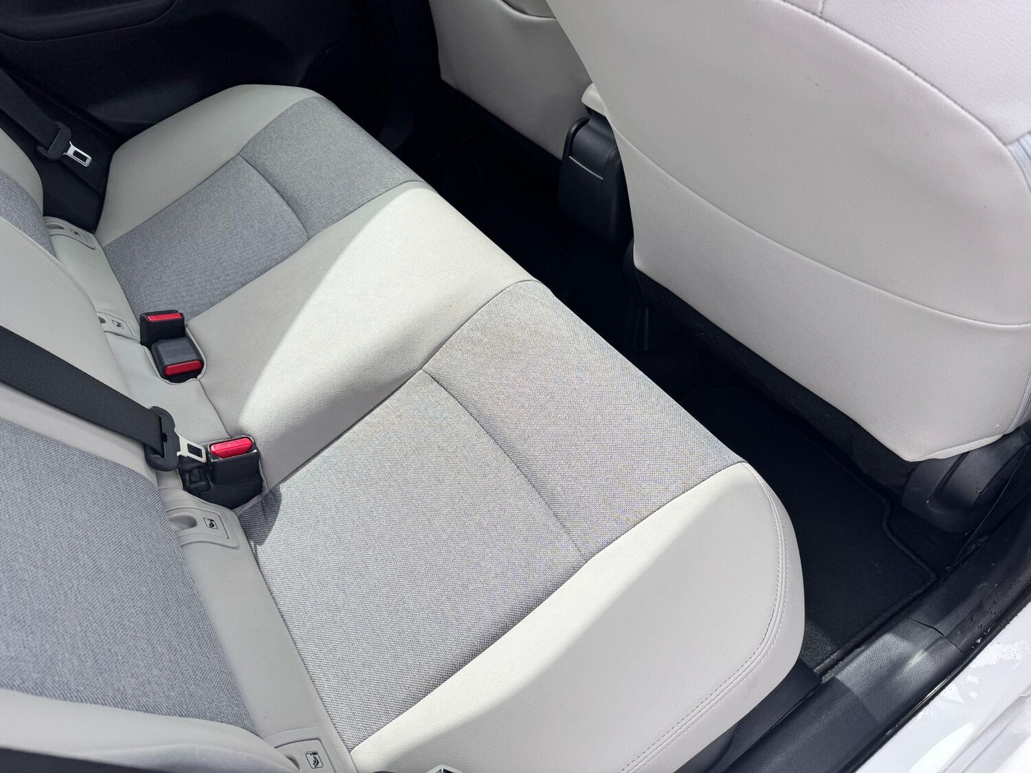 Used Toyota Yaris for sale - 75905920: Photo 14