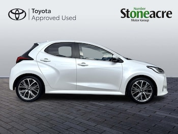 Used Toyota Yaris 2022 for sale - 75905920: Photo