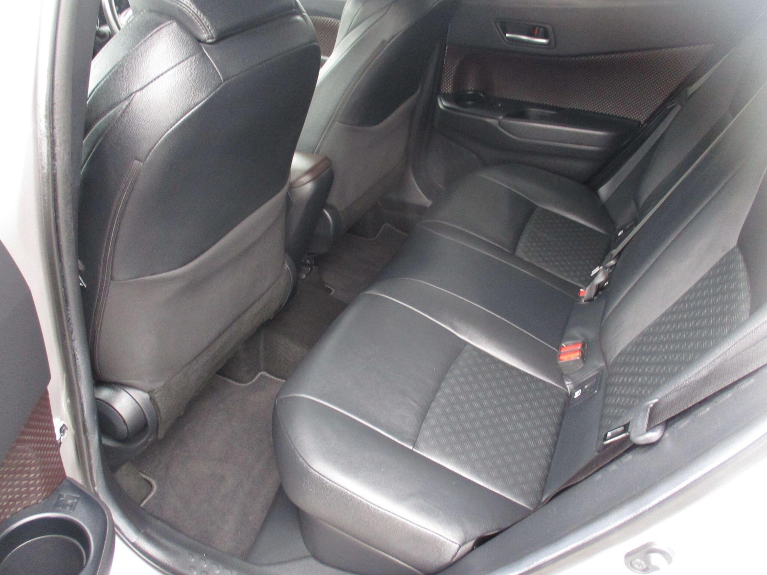 Used Toyota C-HR for sale - 78184360: Photo 15