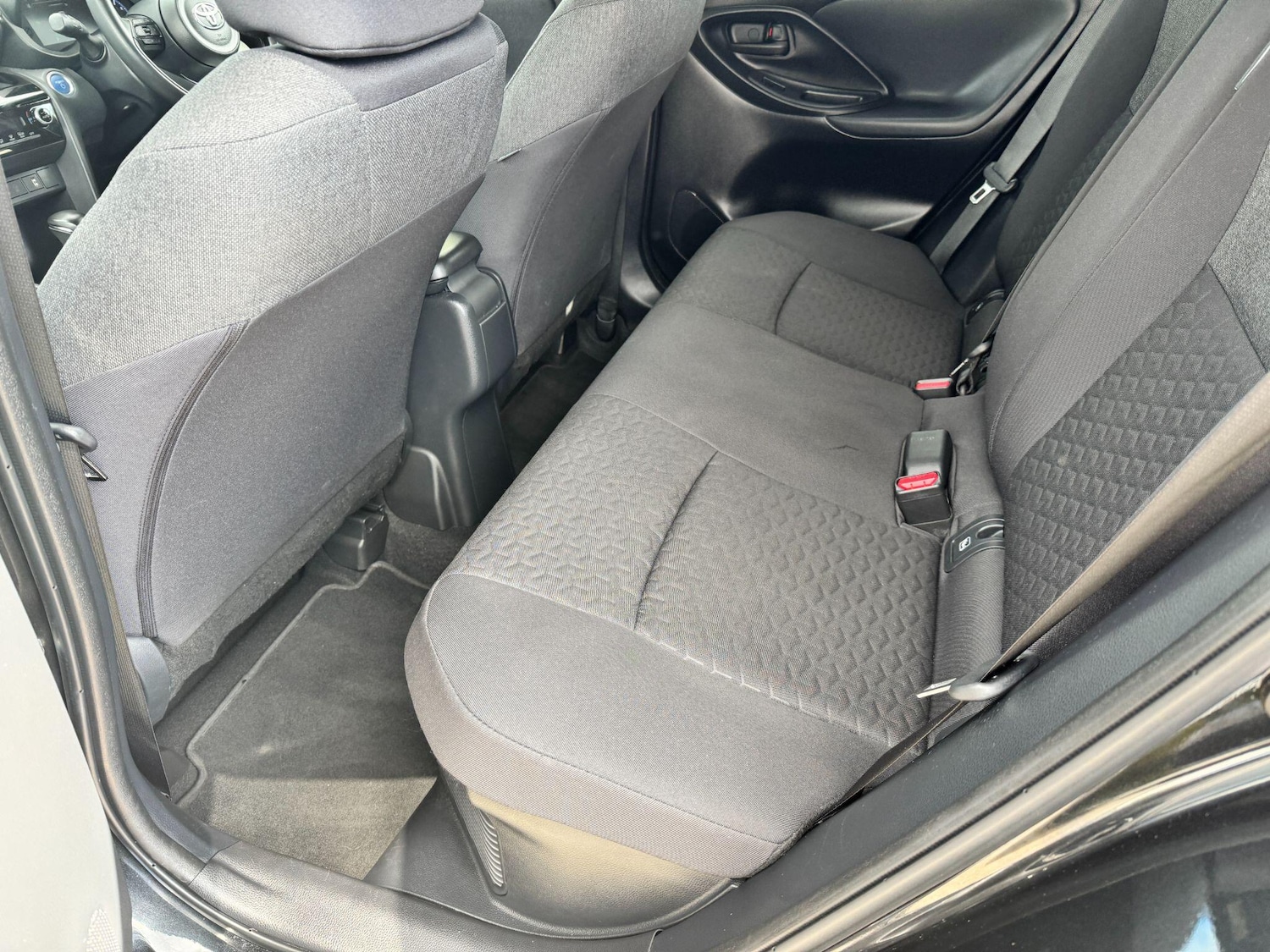 Used Toyota Yaris Cross 2023 for sale - 76020909: Photo 15