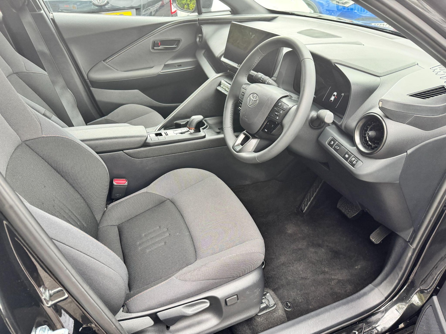 Used Toyota C-HR 2024 for sale - 76423965: Photo 13