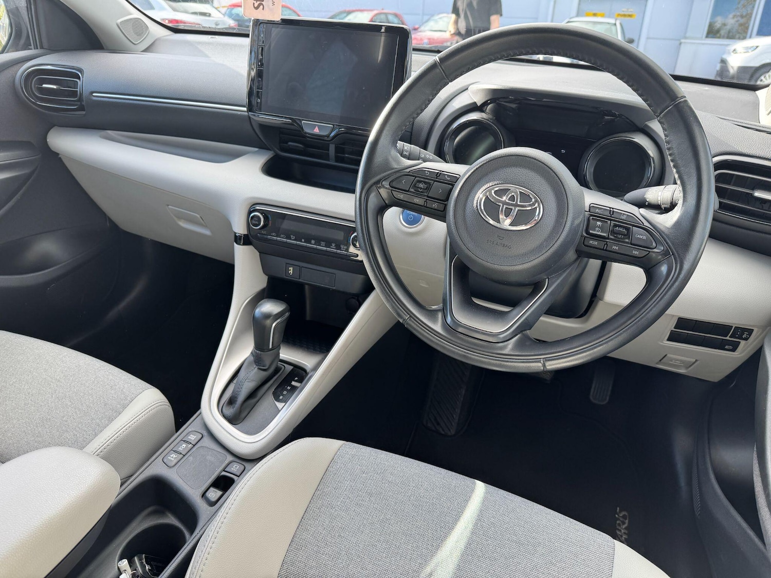 Used Toyota Yaris 2023 for sale - 76326948: Photo 18