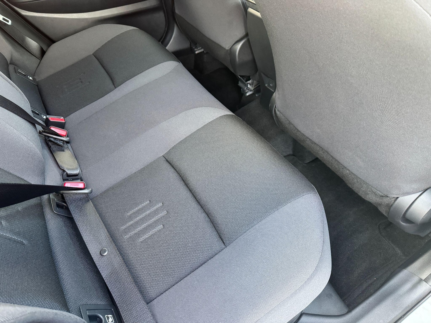 Used Toyota C-HR 2025 for sale - 76700968: Photo 12