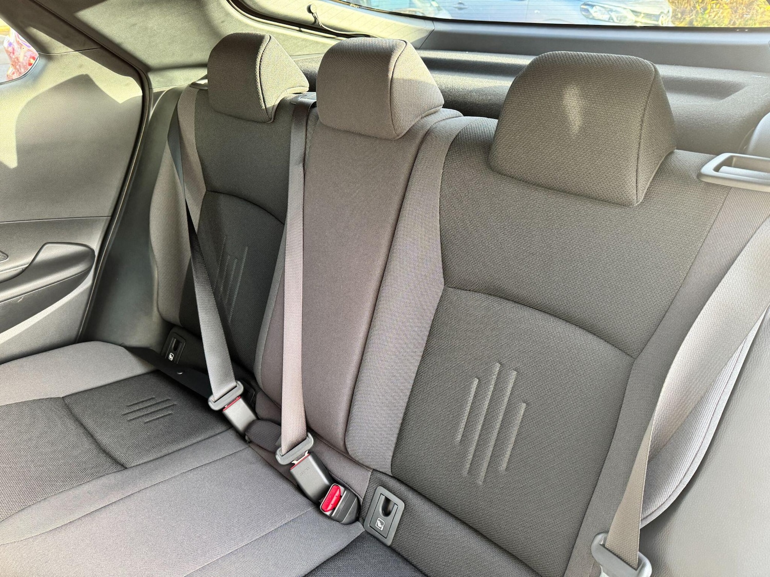 Used Toyota C-HR 2025 for sale - 76700968: Photo 13