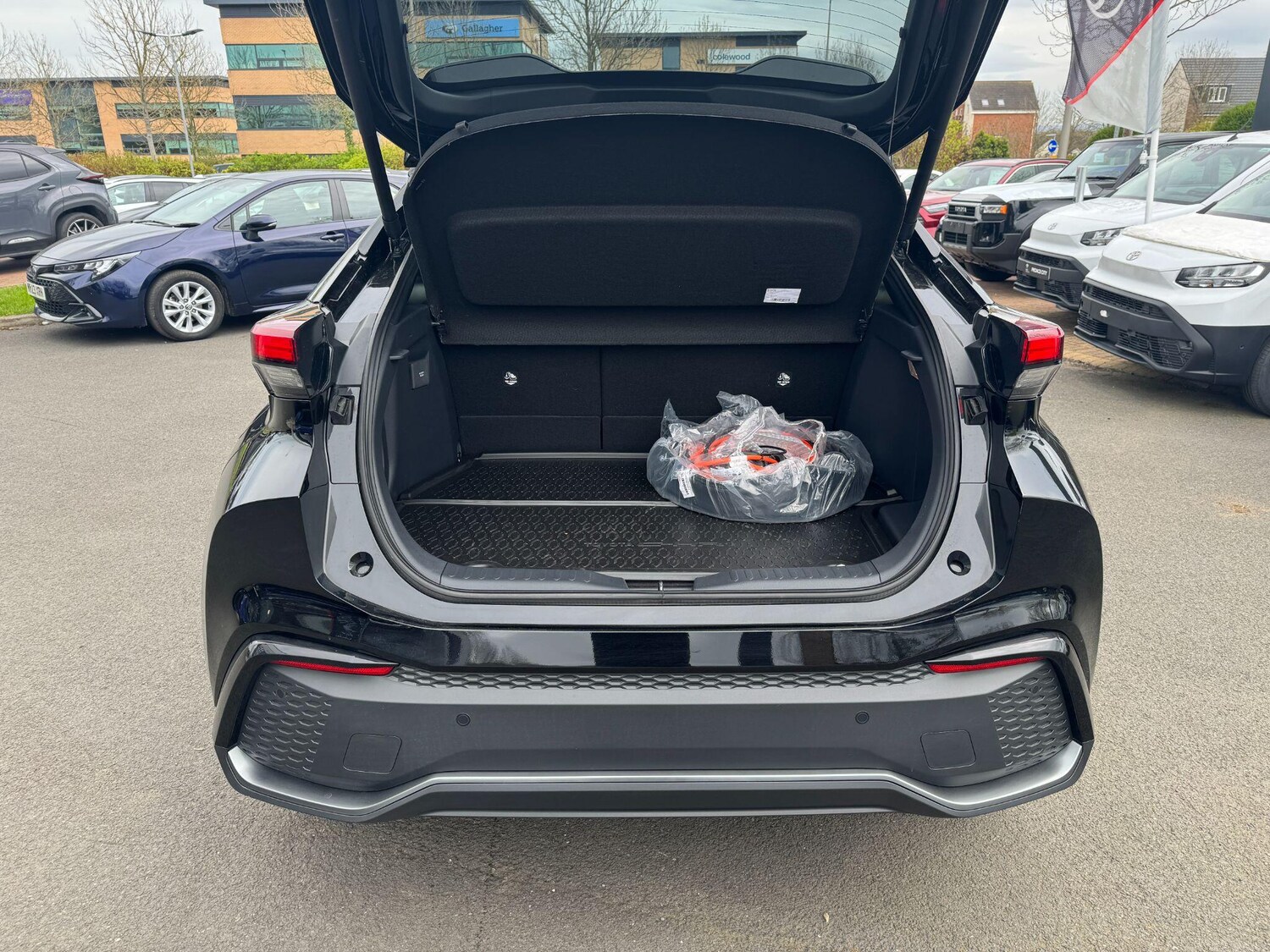 Used Toyota C-HR 2025 for sale - 78185006: Photo 12