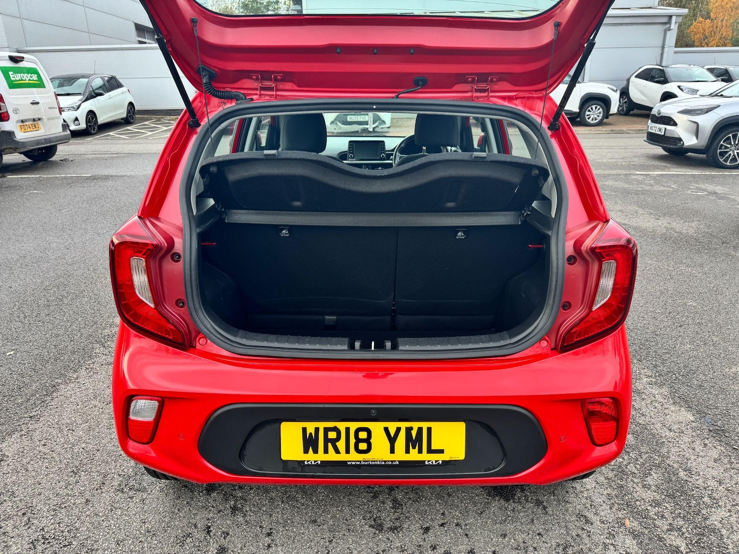 Used Kia Picanto 2018 for sale - 76512688: Photo 10